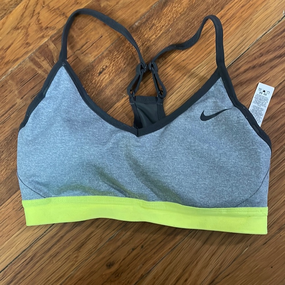 Nike Sports Bra - S